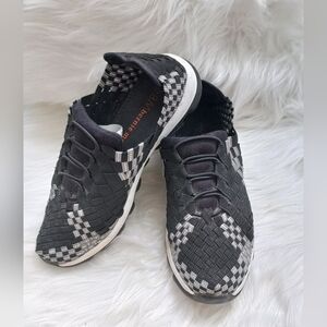 Bernie Mev Unisex Victoria Gummies Gel Black/Gray Shoes Size 37 EU